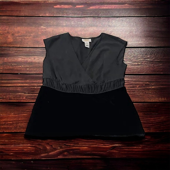 Talbots Womens Black Silk & Rayon Faux Wrap Sleeveless V-Neck Blouse Size 10 Lux - Picture 1 of 14